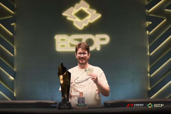 Aloisio Dourado Выиграл Главное Событие BSOP Summer