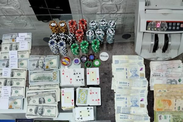 Desbaratan Casino Clandestino En Santa Fe: Ocho Detenidos Y Más De 20 Millones Secuestrados - CodigoPoker