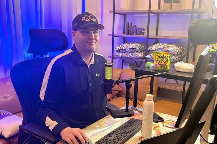 Phil Hellmuth готовит новый стриминг, играя в покер онлайн - CodigoPoker
