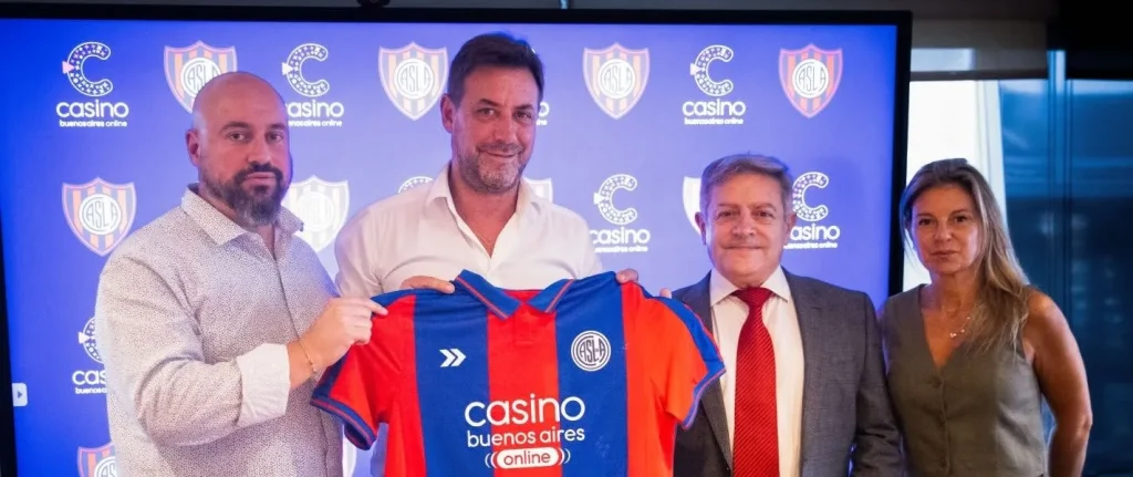 Casino Buenos Aires llega al fútbol argentino en la camiseta de San Lorenzo