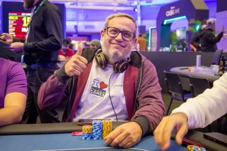 Caue Durazzo Conquista El Paquete Para El Bsop Rio Quente En El Satélite De Pokerstars