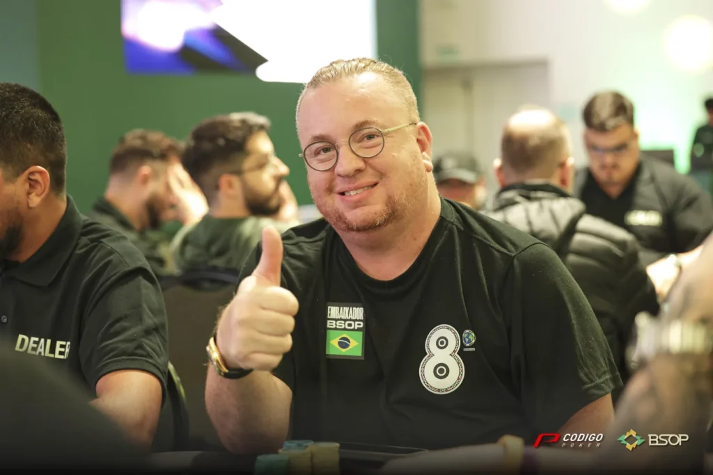 Nueve latinos sobrevivieron al Día 1B del Main Event de la WSOPE