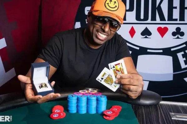 Maurice Hawkins расширяет свою легенду и завоевывает историческое 25-е кольцо WSOP Circuit - CodigoPoker