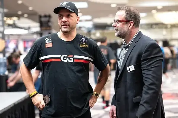 ¡Перетасуйте и раздайте! WSOP 2026 начались с Майкла Мизрачи и сильным латиноамериканским присутствием - CodigoPoker