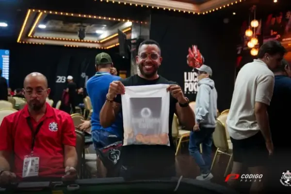 Jhonatan Saenz командовал действиями Дня 1B в Mini Main Event WSOP Панама - CodigoPoker