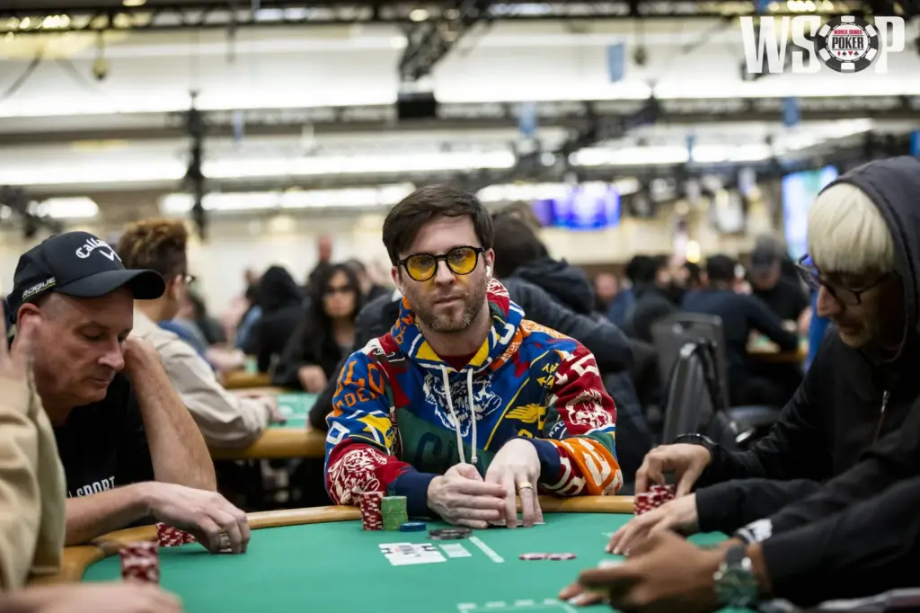 Francisco Baruffi lidera a los latinos en el Evento #15 de la WSOP