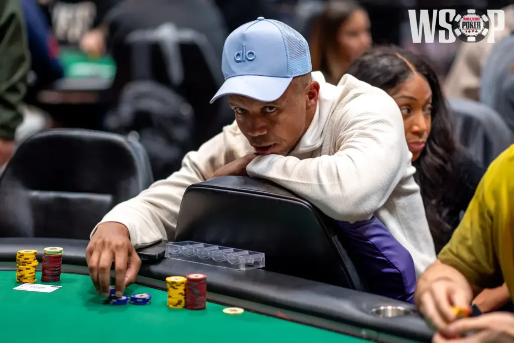Phil Ivey Wsop26 Travis Ball 2097 Lr