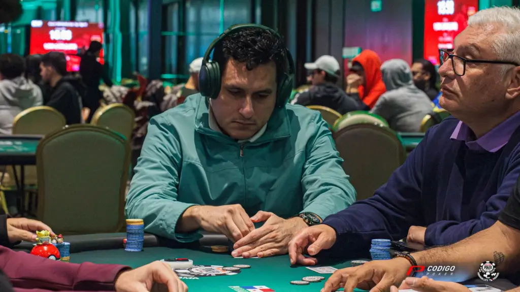 Eloy Castro y Joel Treviño al Día 2 del Evento #13 en la WSOP