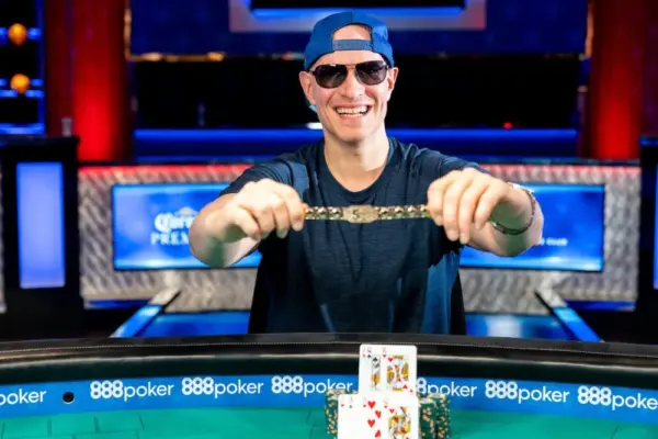 Кто такой Грег Мюллер? Про, который катится к титулу Main Event WSOP - CodigoPoker