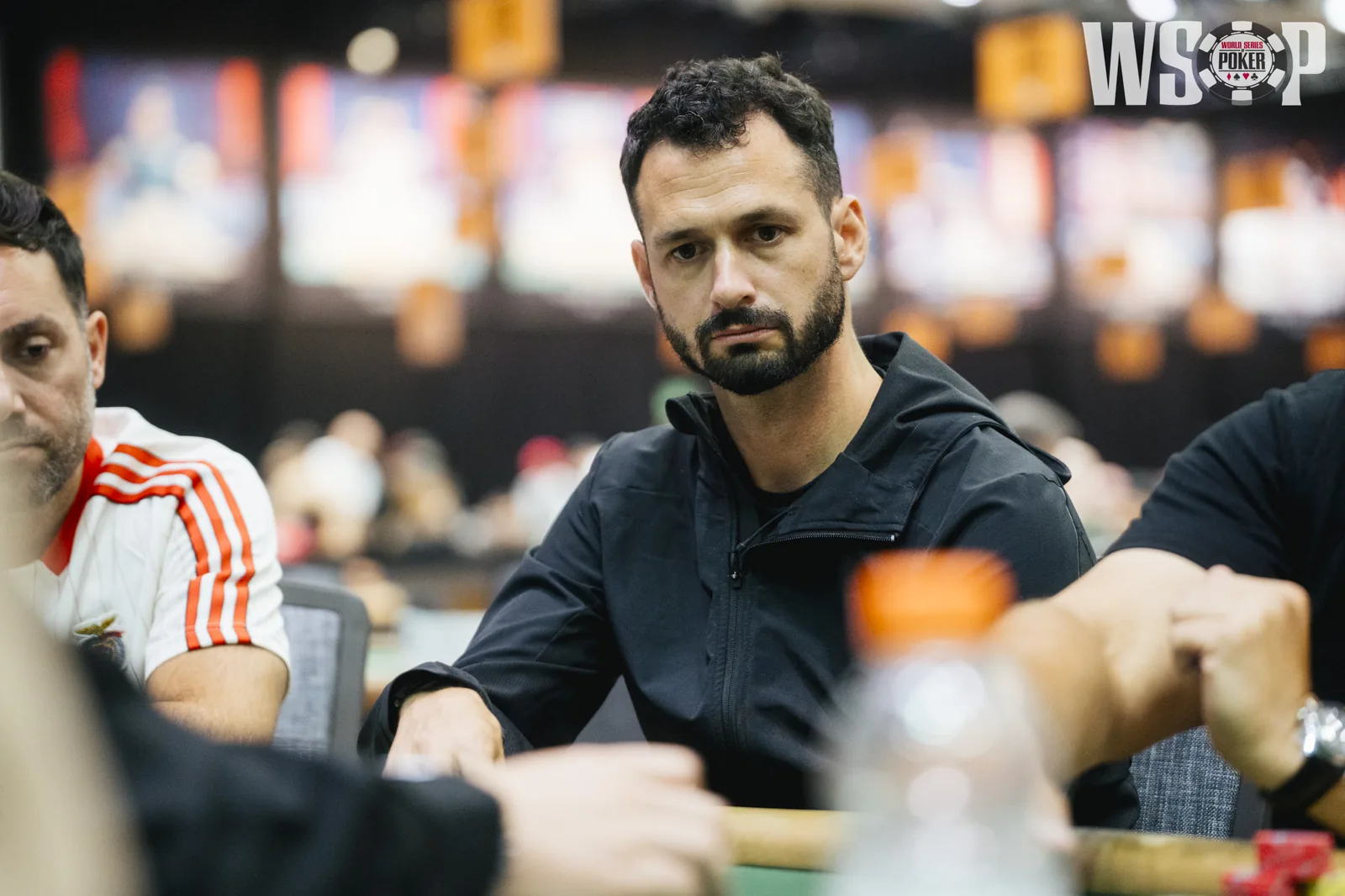 Alex Livingston делится советами для успеха в смешанных играх - CodigoPoker