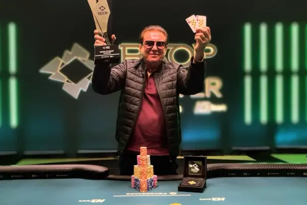 Antonio Santichio нанес удар: он выбил двух лидеров по фишкам и стал чемпионом Главного события BSOP Winter -
