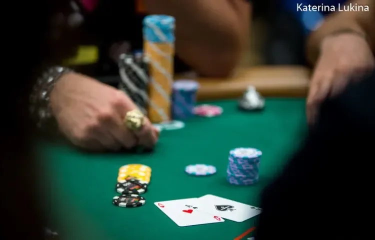 Por un misclick, fue all-in con Q-6 vs. ases en el Evento #99 de la WSOP y… ¿qué pasó?