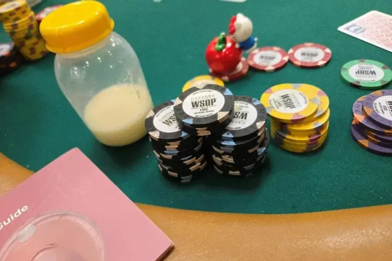 Amamantar en plena WSOP: la inesperada reacción que encontró en las mesas