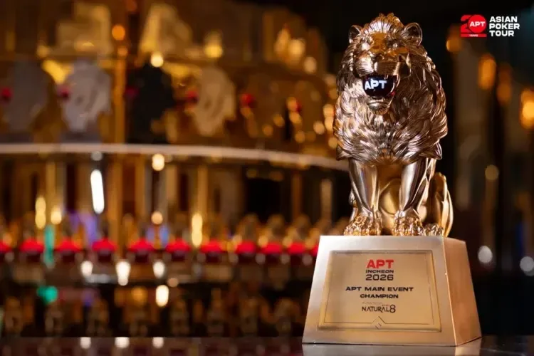 F7E3B6Ac7473 Main Event Trophy