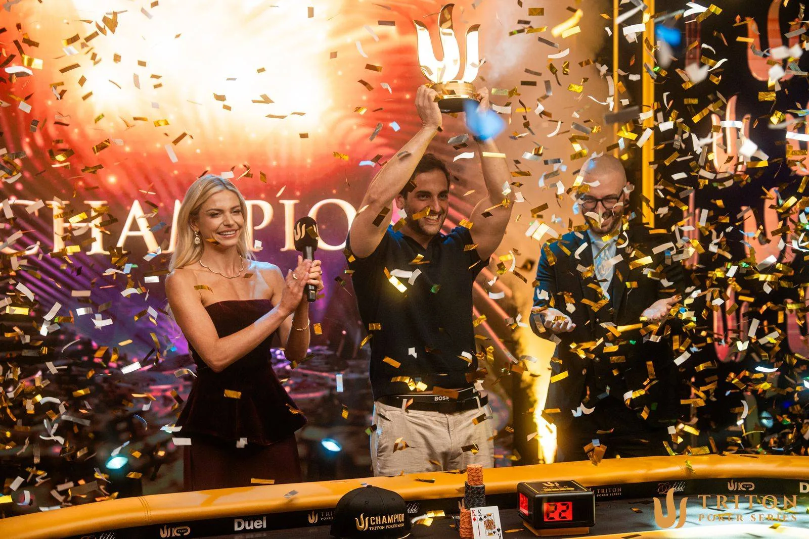 Лучшие руки исторического триумфа Joao Simao на Triton Invitational - CodigoPoker