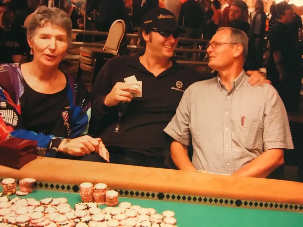 El dolor de Phil Hellmuth: murió su padre, quien lo acompañó durante 34 años en la WSOP