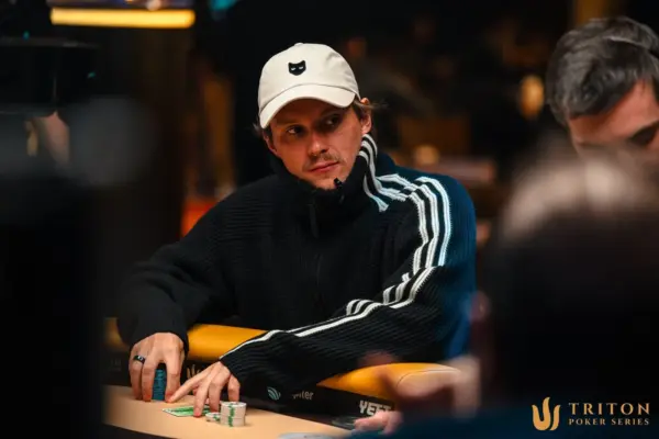 Velasevic лидирует в Main Event Triton, а Пекажевич поддерживает живым латинский флаг - CodigoPoker